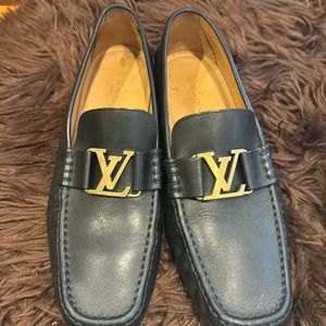 ORIGINAL LOUOS VUITTON GENTLEMEN LOAFERS almost new (box available also)